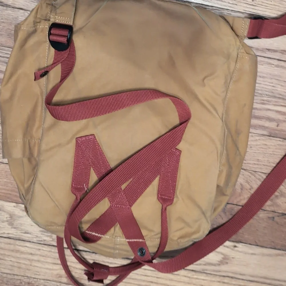 Fjällräven Kånken 23510 Backpack Ochre Medium Vinylon F Travel Casual